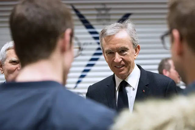 Bernard Arnault - SE PUEDE USAR - (Foto: Jérémy Barande / Escuela Politécnica Université Paris-Saclay)