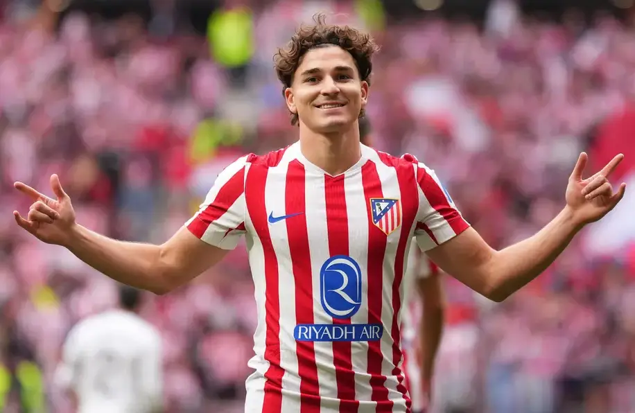 Julián Álvarez en la elite: antes del Mundial, Barcelona quiere llevarse al argentino por100 millones de euros