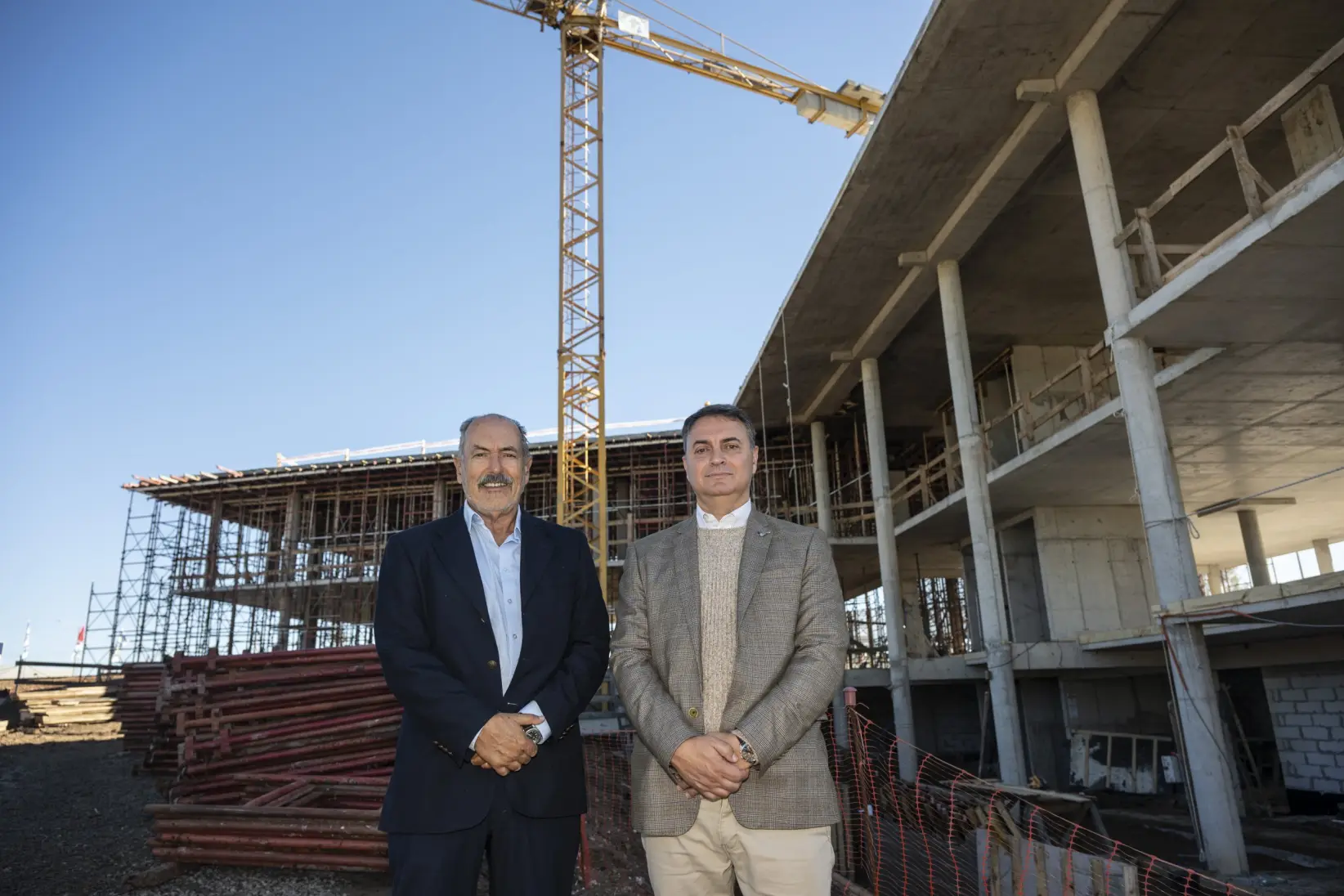 Jorge Colombo y Frank Torres, integrantes del consejo directivo de Seguro Americano.