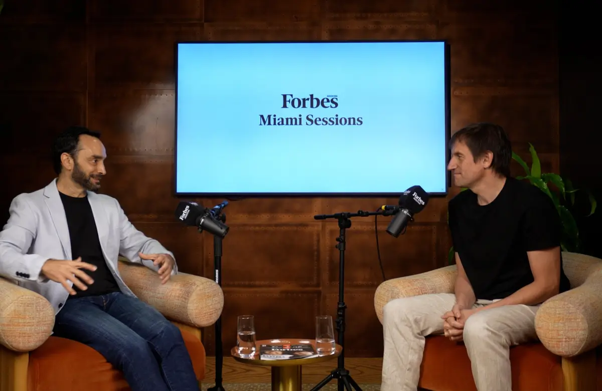 Hernán Kazah en Forbes Studio: de cofundar MercadoLibre a liderar el fondo de US$ 3.000 millones que define el futuro de la región
