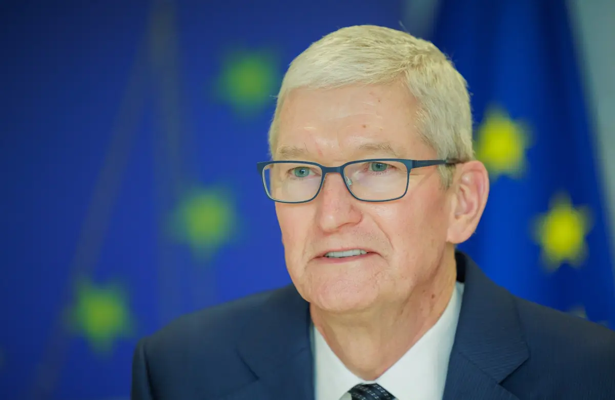 Apple cae 10% desde su último máximo y queda entre las 25 peores acciones del S&P 500