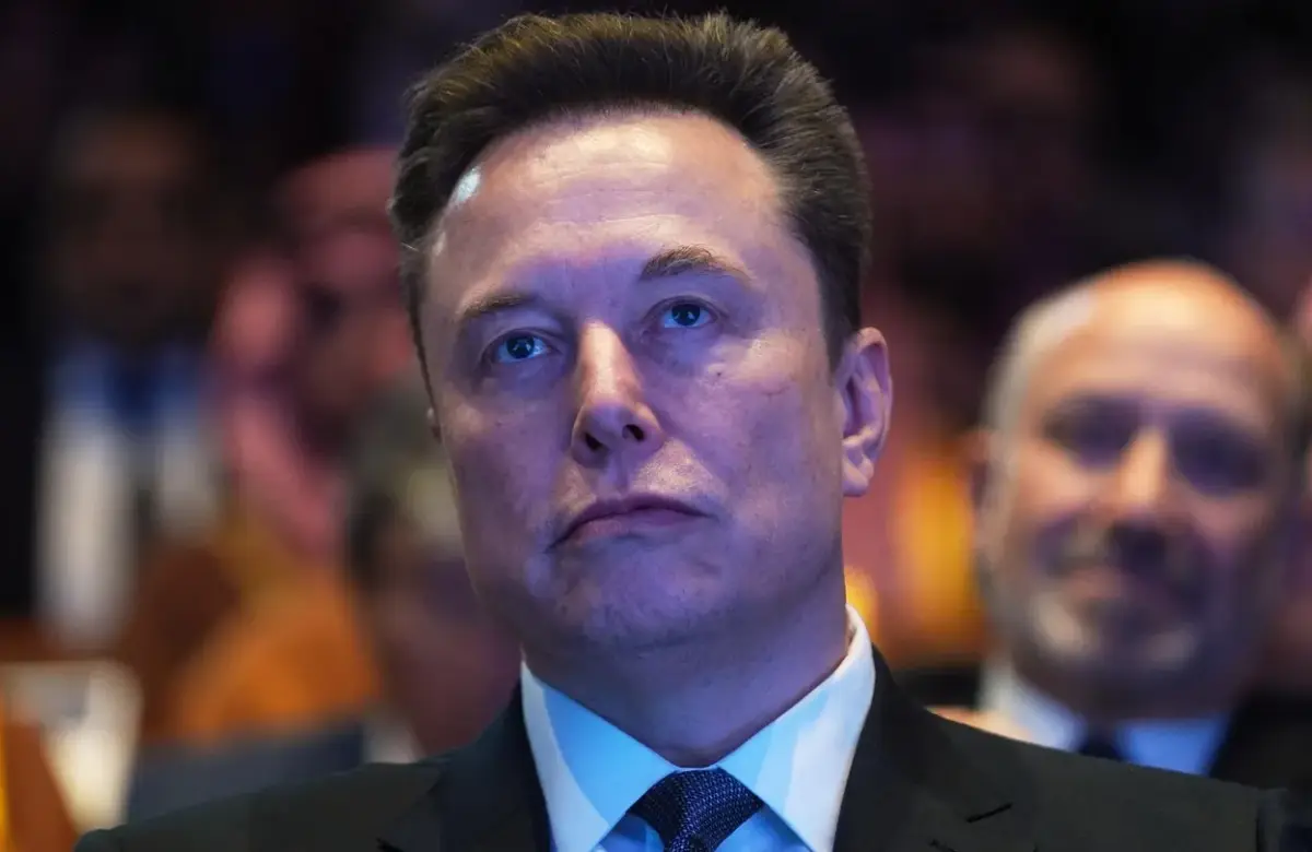 Elon Musk cumplió su promesa y estrenó su propia versión de La Odisea con inteligencia artificial: ¿qué dijo la crítica?
