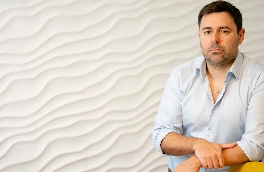 Rodolfo Grela, fundador y gerente general de Regum: "El ahorro debe darse en productos de inversión"