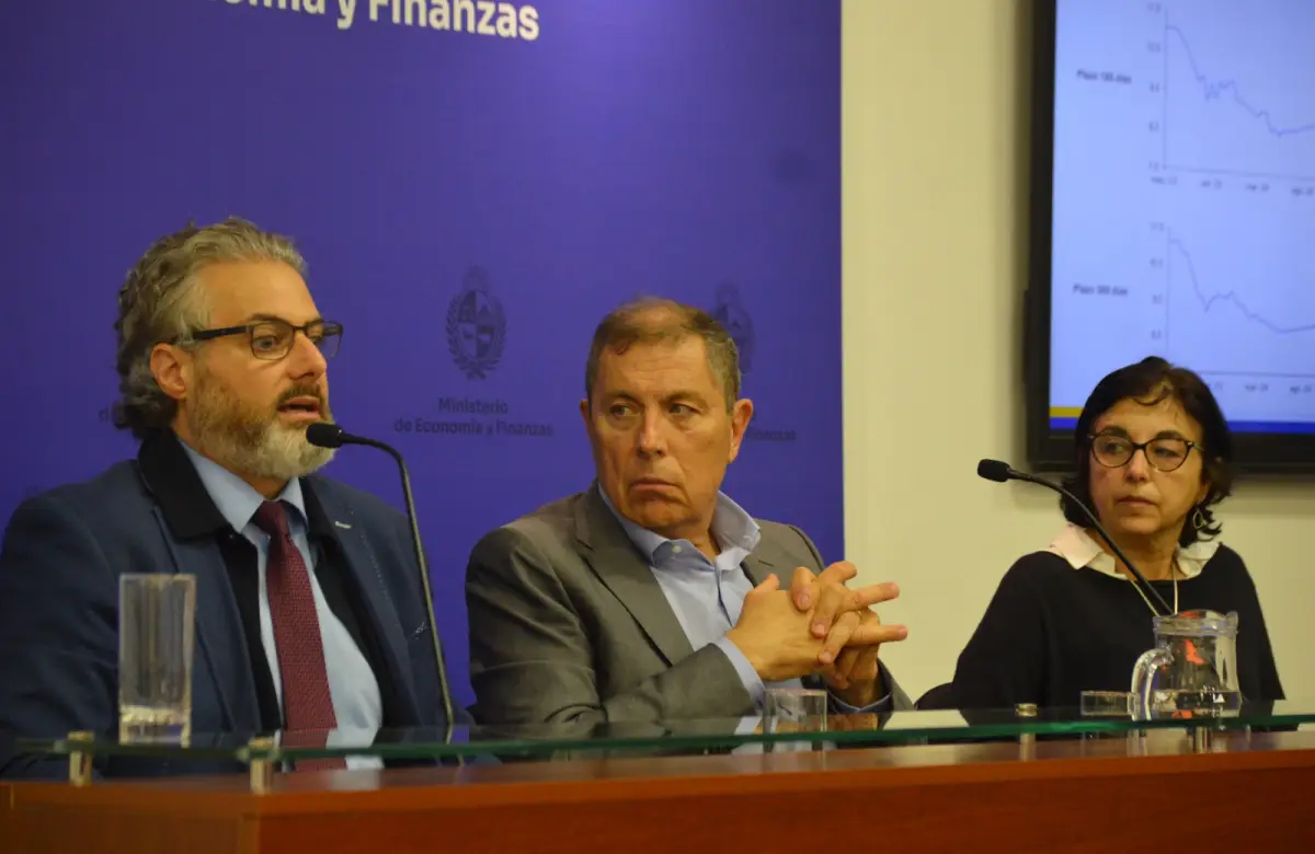 Uruguay volvió a los mercados internacionales y los expertos destacan la “confianza” como el gran activo 