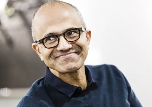 Microsoft factura US$ 90.000 millones y entusiasma al mercado con una suba del 15% en Wall Street