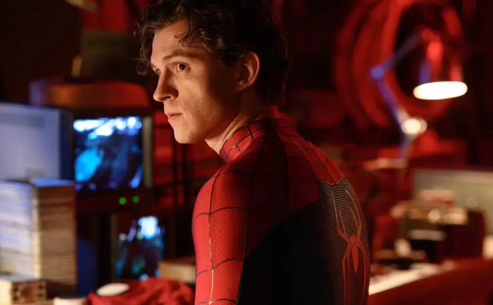 tom holland spiderman