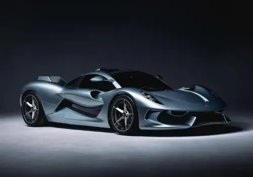 El nuevo superdeportivo de US$ 2,5 millones: caja manual, motor V8 y cero pantallas
