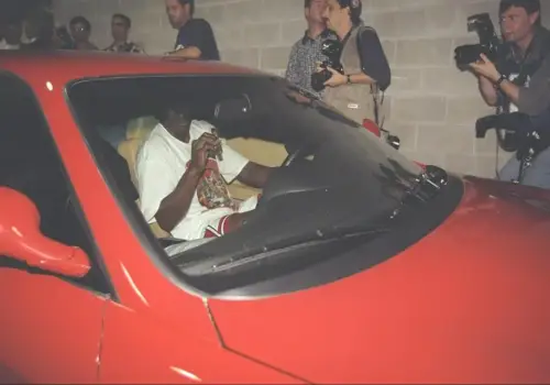 Apareció la Ferrari que Michael Jordan manejó la noche en la que ganó su quinto anillo con los Bulls