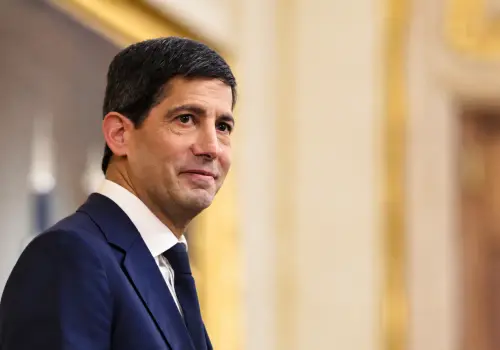 La nueva regla de la FED: más impredecible y también más exigente para avanzar en la baja de tasas