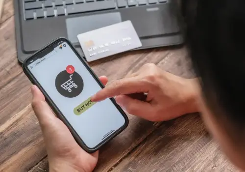 ¿Confiarías tus compras a una IA? Un estudio revela por qué sus recomendaciones son impredecibles