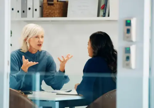 “Jefe, no doy más”: qué hacer, qué decir y qué evitar si estás sobrepasado de trabajo