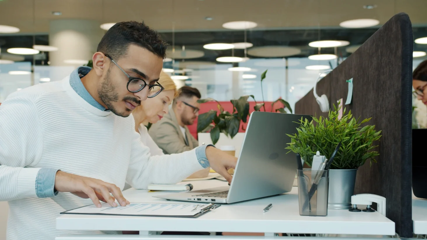 Productividad, Empresas, trabajo, empleo, oficina (Pexels)