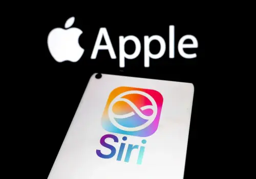 Siri AI podrá escuchar y resumir tus conversaciones, pero Apple asegura que no guardará el audio