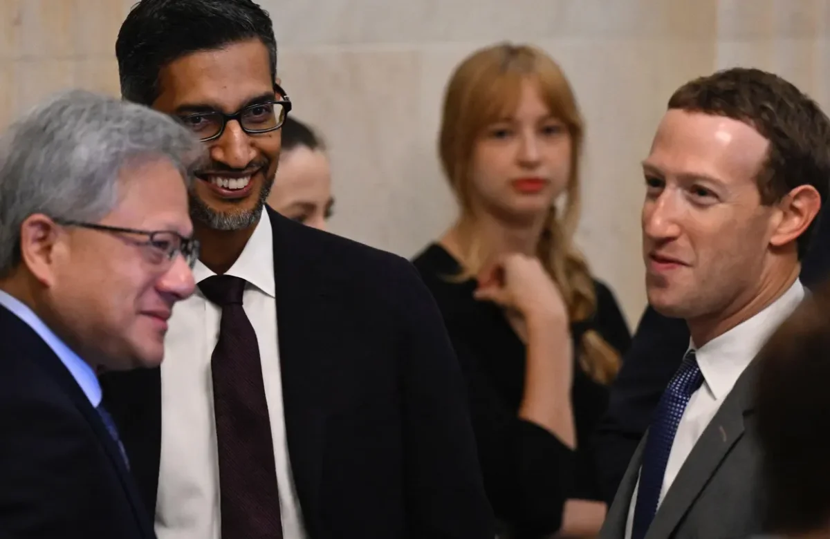 Zuckerberg y Jensen Huang no quieren frenar el desarrollo de la IA y explican por qué