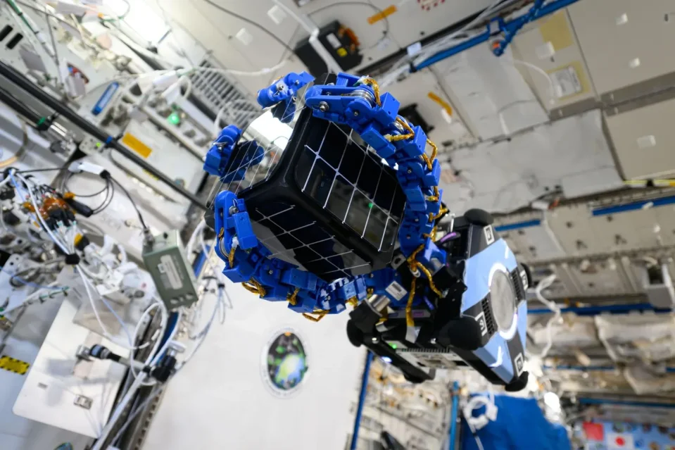 El sistema REACCH a bordo de la ISS. - Foto: Espacio KMI.