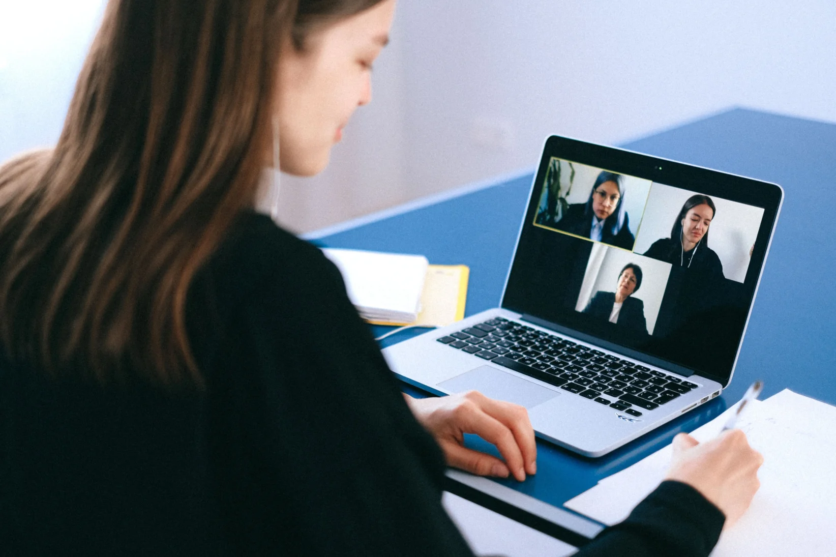 Reunión virtual - Foto: Pexels