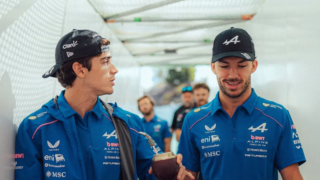 Franco Colapinto y Pierre Gasly. - Foto: Instagram @alpinef1team.