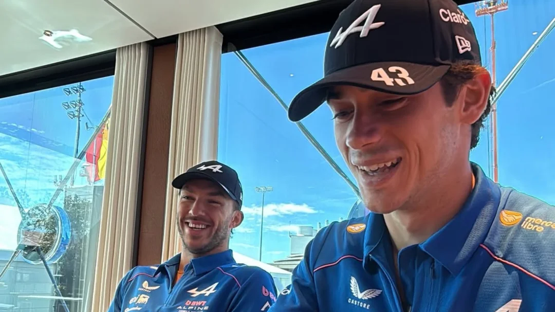 Franco Colapinto y Pierre Gasly. - Foto: Instagram @alpinef1team.