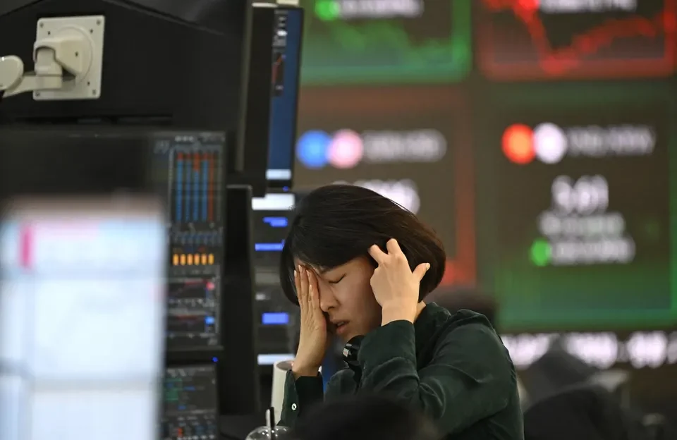 ¿La burbuja de la IA a punto de estallar? Las acciones que podrían desplomarse hasta 60%