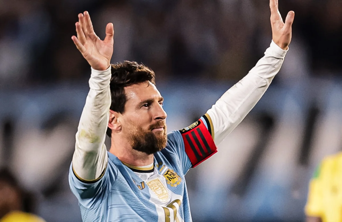 Lo buscaron como "Leonardo Messi" y lo citaron como "Mecci": 8 curiosidades de sus 21 años en la Selección