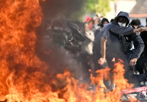 Las protestas en Europa golpean a los mercados y ya se teme un efecto contagio