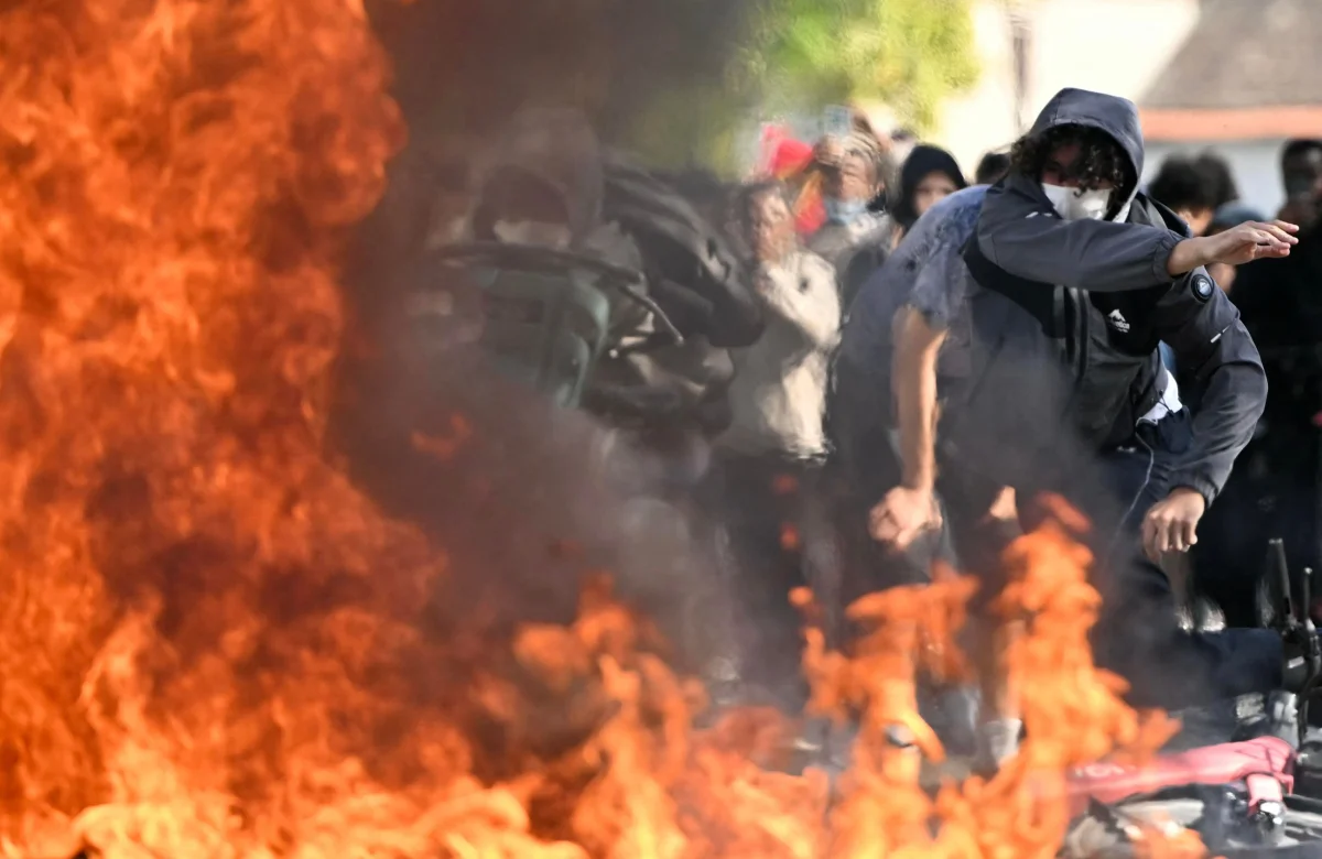 Las protestas en Europa golpean a los mercados y ya se teme un efecto contagio