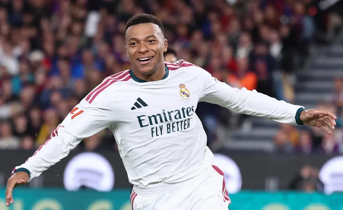 Mbappé pierde patrocinadores chinos tras su comentario sobre Mao Zedong 